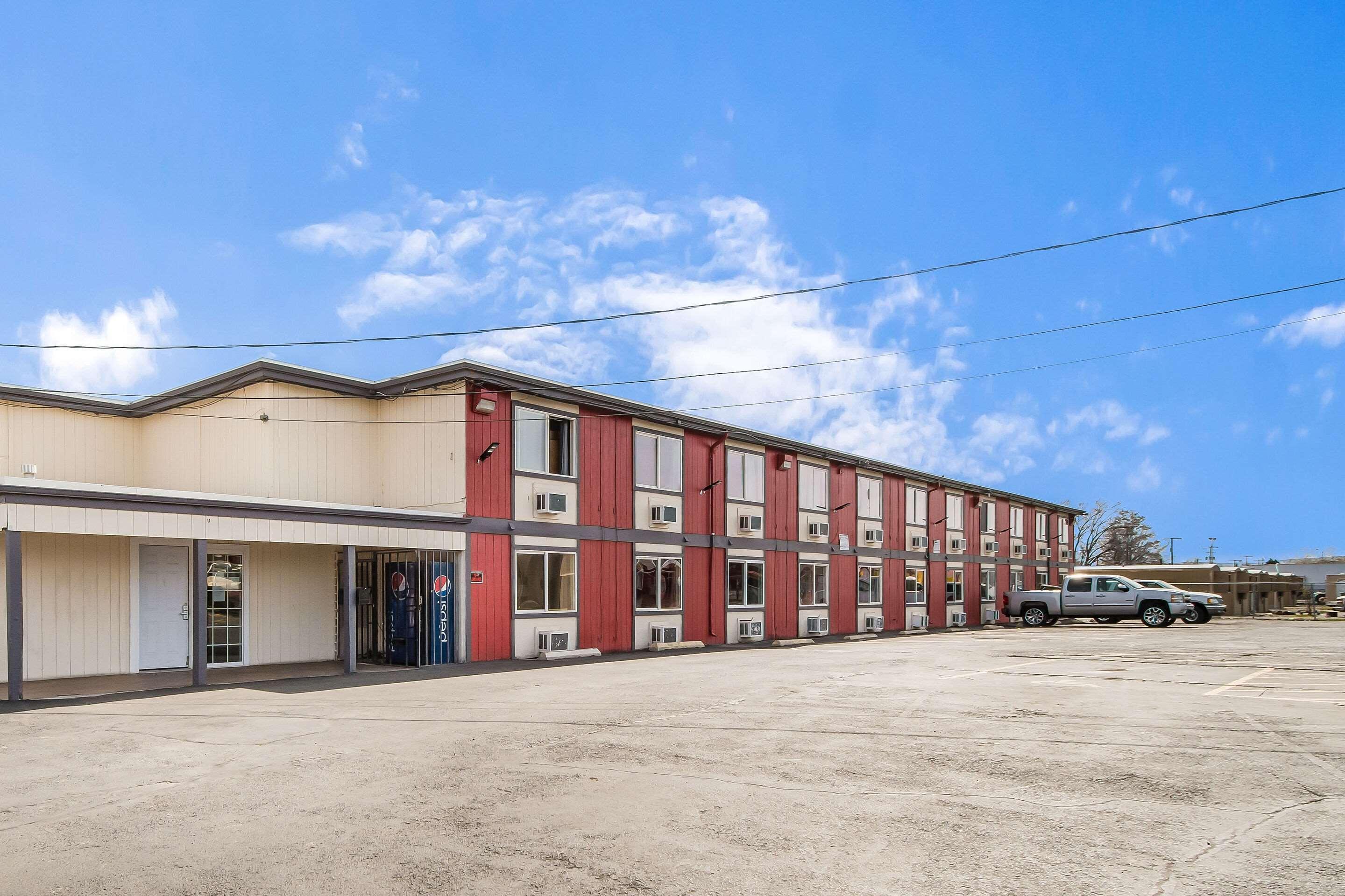 OYO Hotel Yakima North - Sunshine Exterior foto